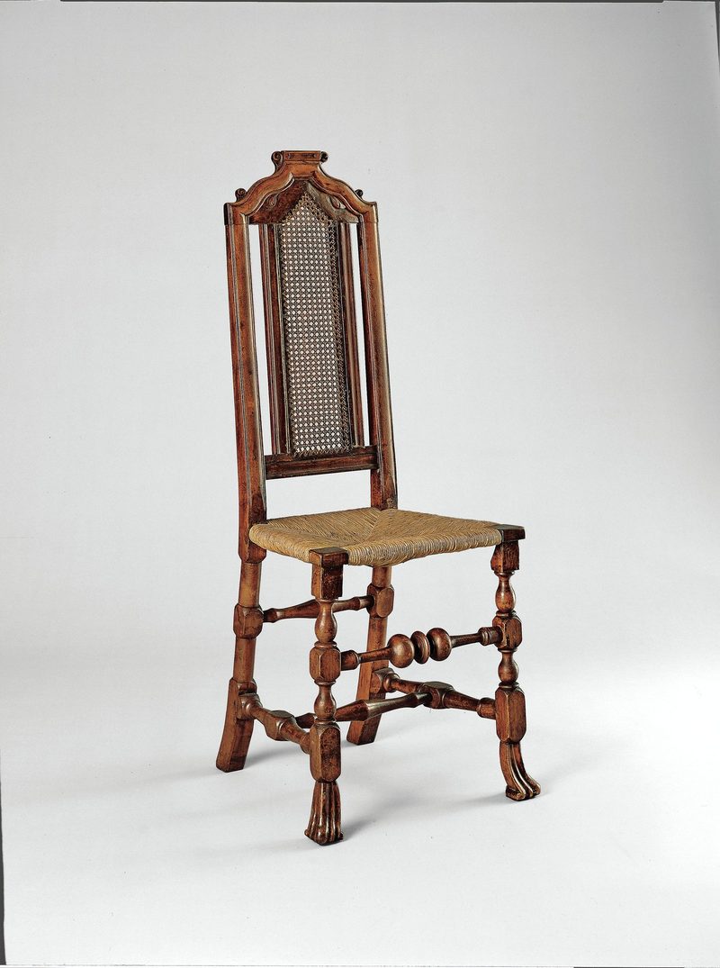 Chair with a cane back and a rush seat
